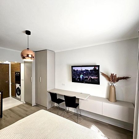 Monique'S Apartment 3 Timisoara Ngoại thất bức ảnh