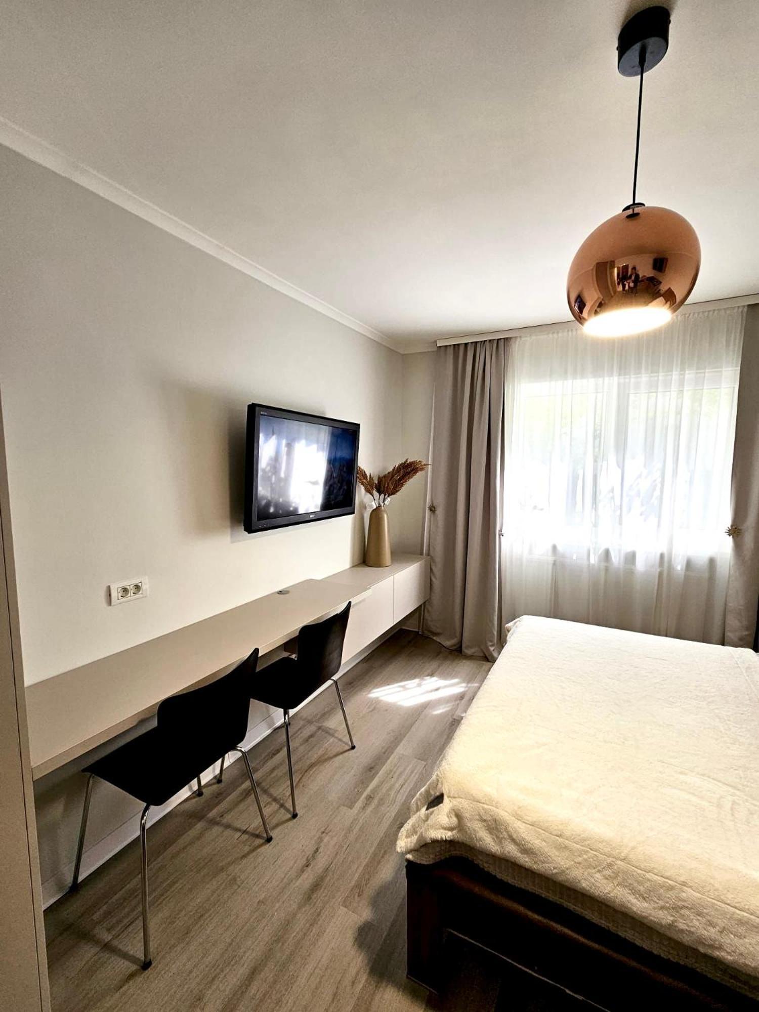 Monique'S Apartment 3 Timisoara Ngoại thất bức ảnh